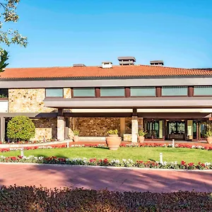 Mercure Petriolo Siena Terme מלון