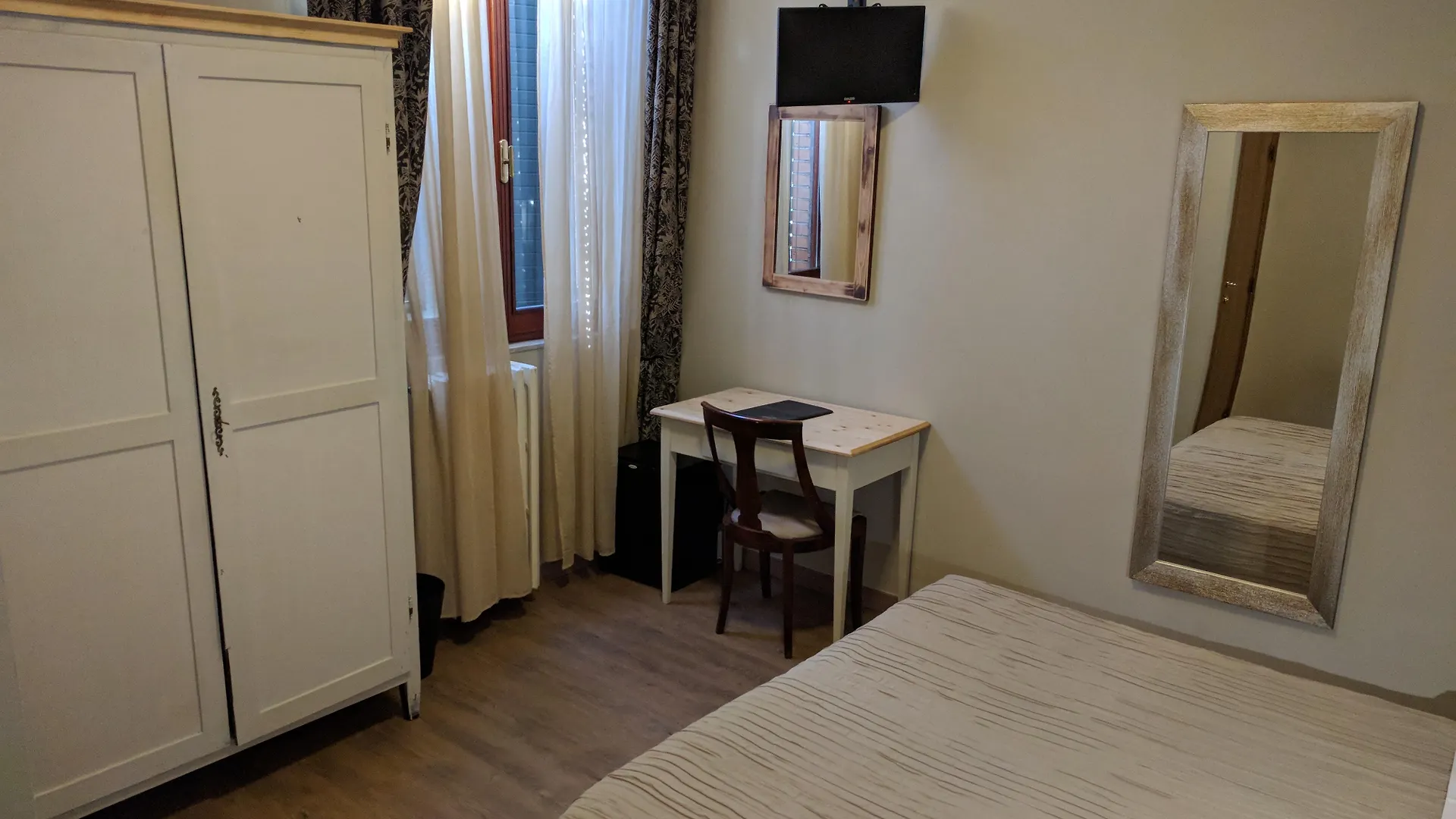 Agrihotel Villa Ambra Sant'Albino 3*,  Italy